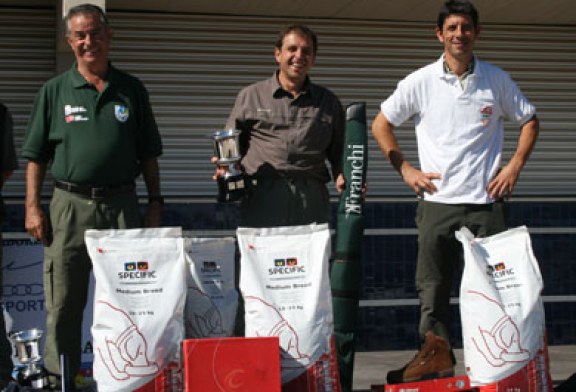 Reixarch, con el «epagneul bretón» Unic, Campeones de España de San Huberto