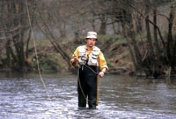 La Diputación autoriza la pesca en los embalses alaveses durante todo el año