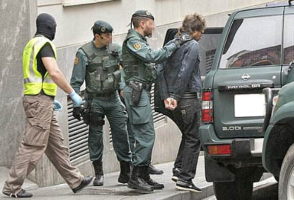 La Guardia Civil detiene a cuatro personas en Bizkaia acusadas de «ecoterrorismo»