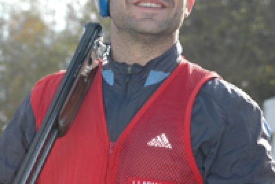 El irundarra Juan José Aramburu, récord del mundo en skeet y plaza olímpica