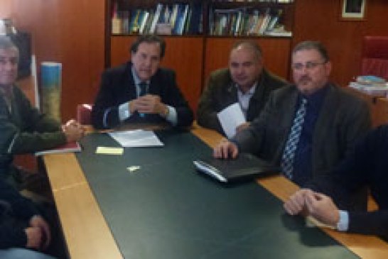 Reunión de la Asociación de Clubes de Caza Mayor y la Administración sobre el jabalí