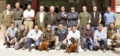 Un curso de rastreo de perros de sangre muestra los entresijos de esta técnica