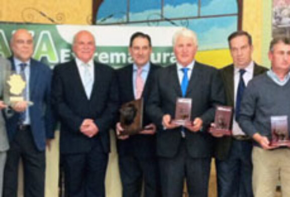 Juvenex recibe el galardón «Premio Caza Extremadura»