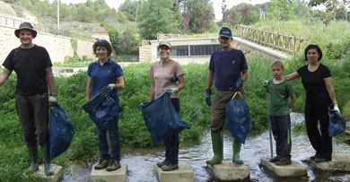 El proyecto de voluntariado en ríos 2012 trata de sensibilizar a la población navarra