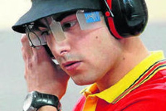 El bilbaíno Pablo Carrera compite en la Copa del Mundo ISSF de Pistola y Carabina