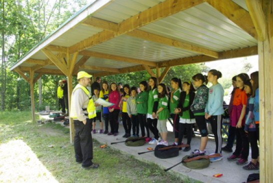 El curso básico de Field Target reúne alrededor de 200 jóvenes en Zumarraga