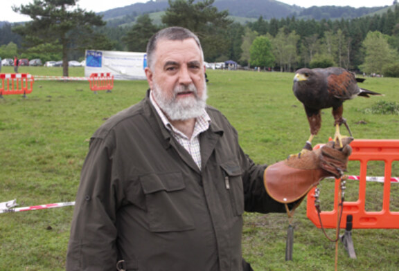 Portas reconoce el trabajo en defensa de la caza de Miguel Ángel Romero con el Coello de Ouro 2014