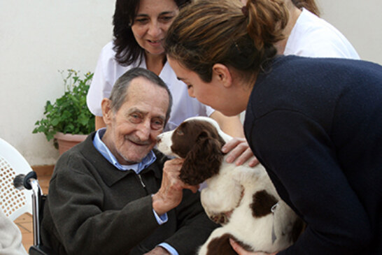 FEDEXCAZA desarrolla una actividad terapéutica en una residencia de mayores