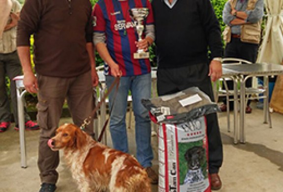 El eibarrés Iker Cenzual y su bretón Dardo de Coplilla, campeones de Euskadi de San Huberto