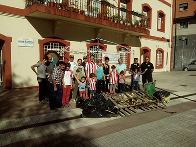 200 kilos de basura recogidos en el Día del Río del C.D.Abusu