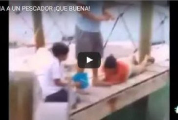 BROMA A UN PESCADOR