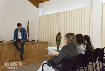 BUENA ACOGIDA EN EL CURSO DE INICIACION A LA CETRERIA CELEBRADO EN KUARTANGO