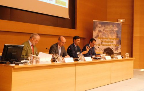 A DEBATE LA GESTIÓN DE LOS ESPACIOS NATURALES PROTEGIDOS Y LA PROPIEDAD PRIVADA