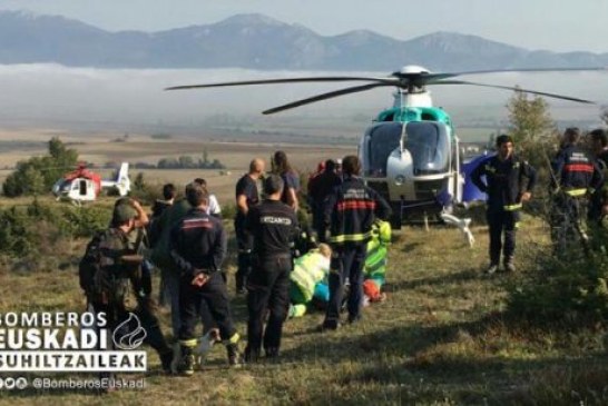 Alava: Rescatan en helicóptero a un cazador herido en las inmediaciones de Egileor