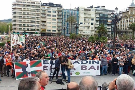 Donostia. 10.000 cazadores defienden la caza de los ataques animalistas y reivindican en la caza en Ulia  (+ galería de fotos y vídeo)