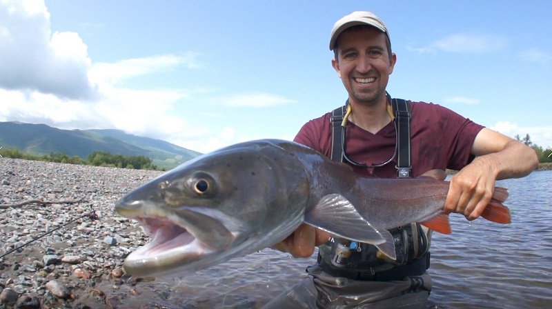 De vacaciones a Mongolia en busca de un taimen