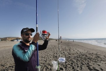 Antonio Ayala y Miguel Jiménez ganan el campeonato de pesca para invidentes en Andalucía