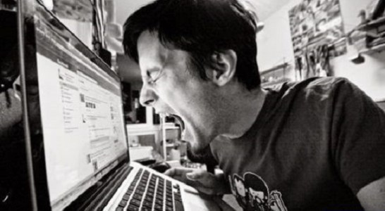 Será juzgada por incitar al odio e injuriar en redes sociales
