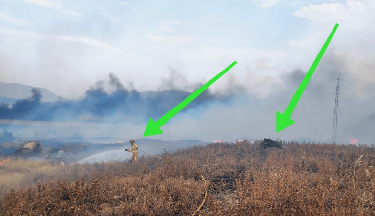 Un jabalí ataca a dos bomberos en el incendio de Jaén