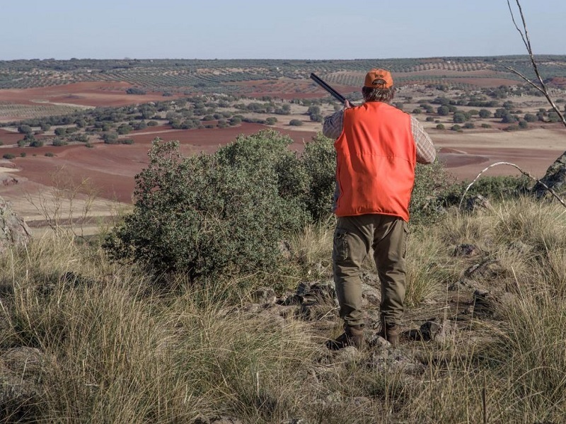 Nuevas normas para la señalización de terrenos vinculados a la caza en Aragón