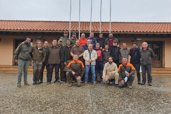 Finaliza el Curso de Instructor Adiestrador de Perros de Caza 2021 de la EEC