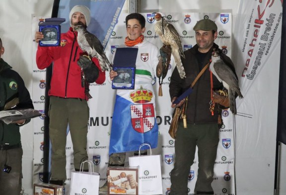 La Roda corona a los campeones de España de Cetrería 2023