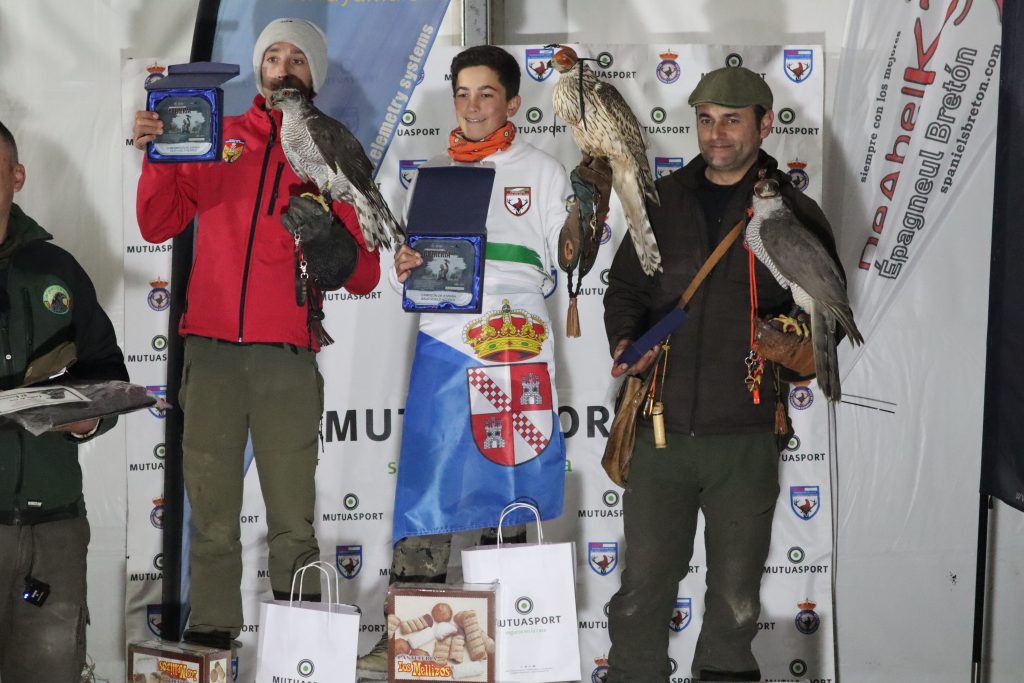 La Roda corona a los campeones de España de Cetrería 2023